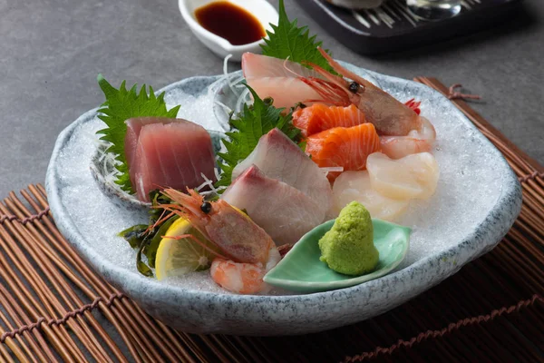 Japán Ételek Sashimi Nyers Szeletelt Hal Kagyló Rákfélék — Stock Fotó