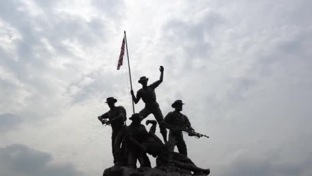 Куала Лумпур Малайзия Июля 2018 Года Национальный Памятник Малайзии Известный — стоковое видео