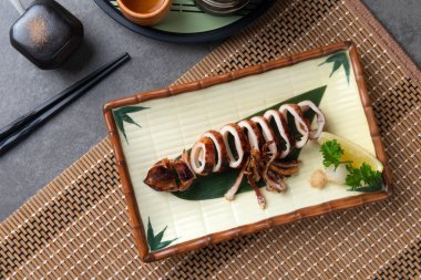 Surume IKA Izgara kalamar