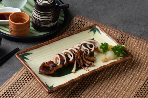 Surume IKA Izgara kalamar