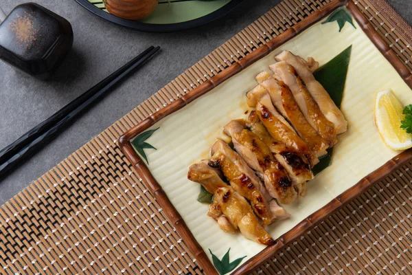 ızgara Teriyaki tavuk plaka 