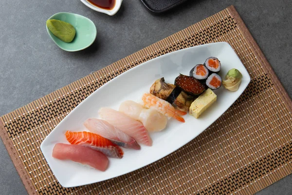 Divers Sushi Sashim Sur Plaque Vue Dessus — Photo