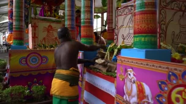 Batu Caves Μαλαισία Αυγούστου 2018 Σπήλαια Μπατού Ναός Νέες Σκάλες — Αρχείο Βίντεο