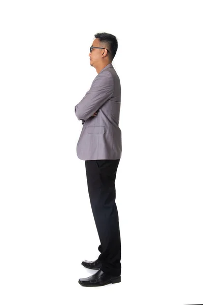 白い背景がある上に分離されて若いアジア ビジネス男全身側面図 — ストック写真