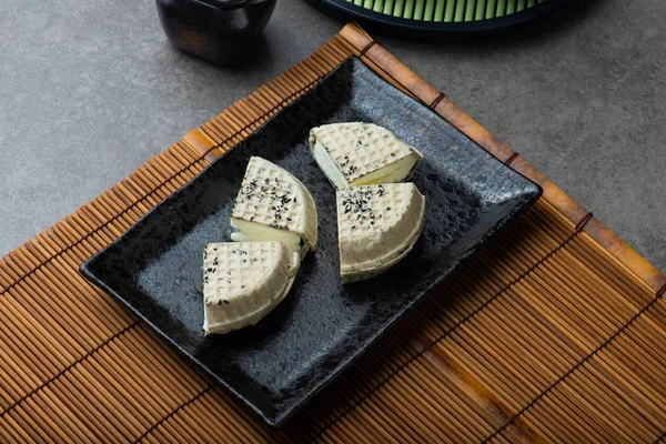 Japonez Negru Susan Waffle Înghețată Fundal — Fotografie, imagine de stoc