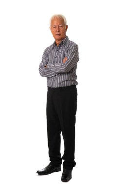 Beyaz arka plan tam vücut üzerinde üst düzey Asya işadamı