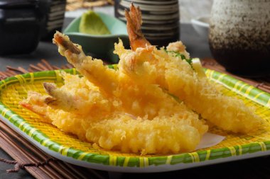 Ebi tempura karides arka plan ile