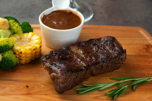 Filete Parrilla Con Romero — Foto de Stock