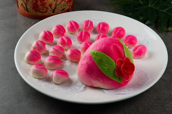 Peach Shaped Birthday Bun Known Longevity Peach Chinese Specialty Pastry — Stock Photo, Image