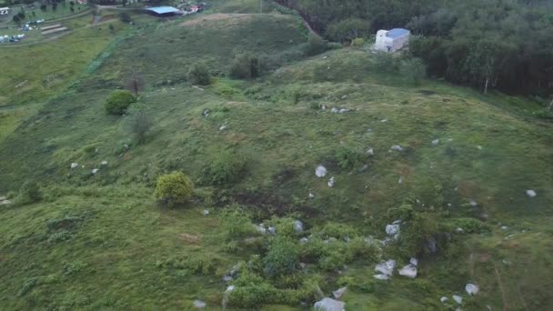 Imagens Aéreas Belos Prados Verdes Montanha — Vídeo de Stock