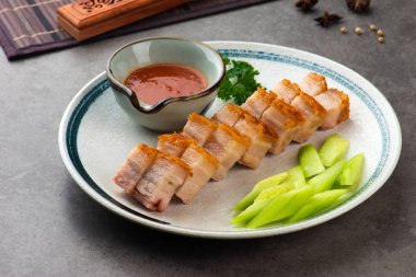 Çin kızarmış domuz beton yüzeyi yakın çekim vurdu