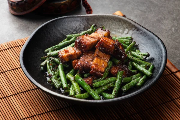 Gros Plan Haricots Verts Épicés Sautés Avec Ventre Porc — Photo