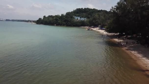 Vista Aérea Del Mar Tranquilo Día Sombrío — Vídeos de Stock