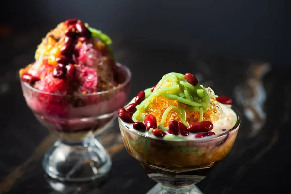 Крупным Планом Малайзии Традиционный Ледяной Десерт Который Называется Cendol — стоковое фото