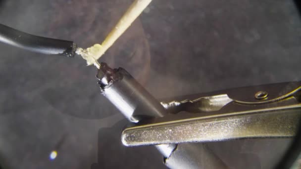 Male hands soldering wire — Stock Video