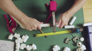 Erkek kaynak plastik borular eller