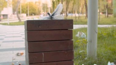Korkunç Şehir Dustbin