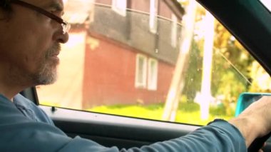 Komuta sizde bir araba portresi