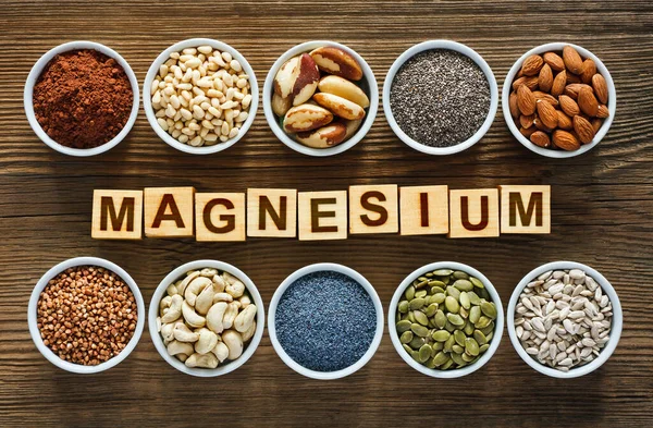 Voedingsmiddelen Rijk Aan Magnesium Als Pompoenpitten Blauw Maanzaad Cashewnoten Amandelen — Stockfoto