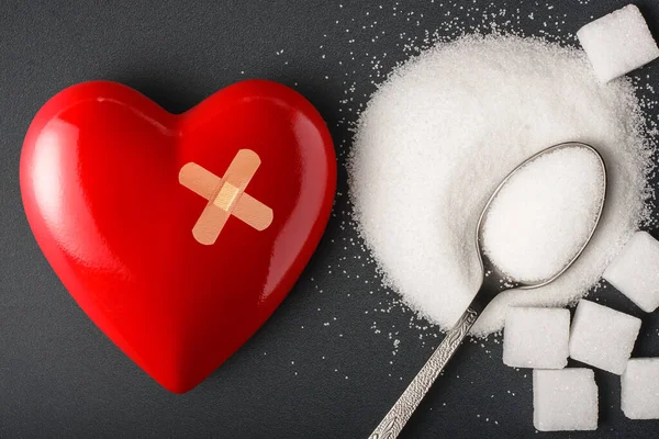Nezdravá Výživa Cukr Lžíce Cukrem Srdcem Obvazem — Stock fotografie