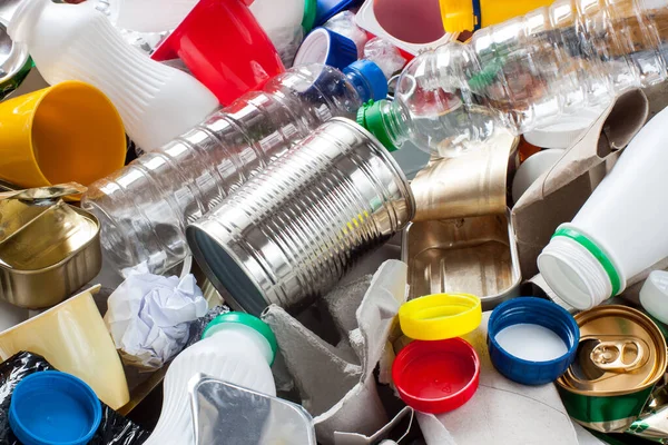 Resíduos Reutilizáveis Metal Plástico Papel Vidro Antes Segregação — Fotografia de Stock