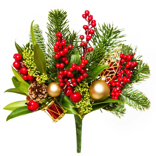 Ramo de Navidad aislado sobre fondo blanco, bayas rojas de Navidad —  Fotos de Stock