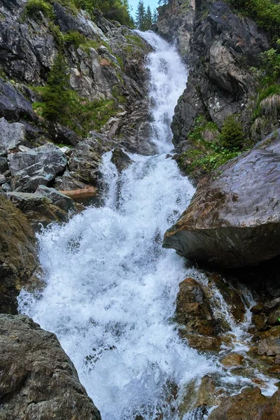 Krajina Velký Krásný Vodopád Rocky Mountains — Stock fotografie