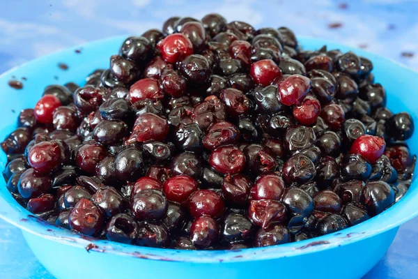 Pitted Black Bitter Wild Cherries Bowl — Stock Photo, Image