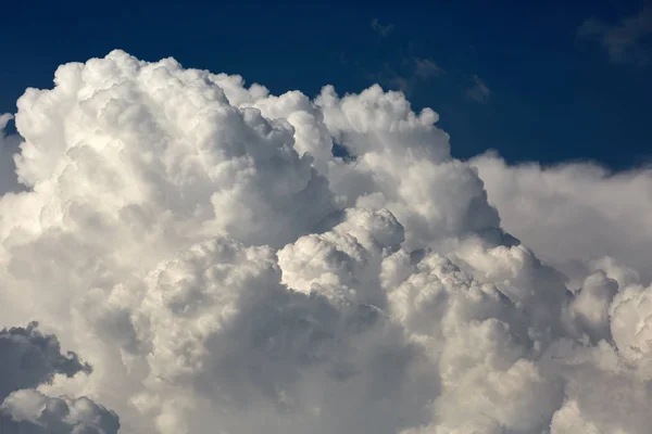 Cloudscape Chmury Cumulonimbus Duże Latem — Zdjęcie stockowe