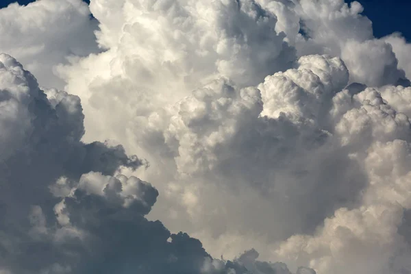 Cloudscape Chmury Cumulonimbus Duże Latem — Zdjęcie stockowe