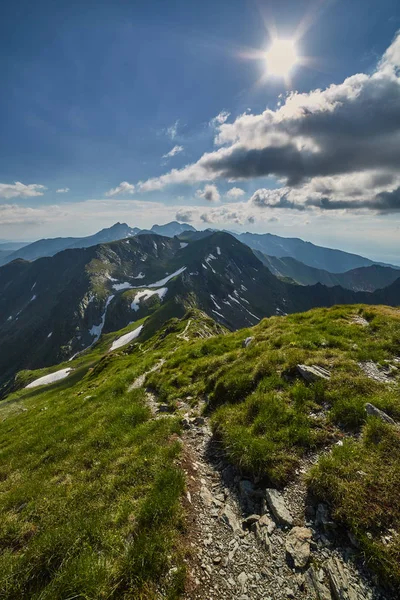 夏のロッキー山脈を風景します — ストック写真