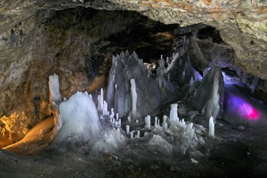 yeraltı buzul scarisoara Mağarası, apuseni Dağları, Romanya