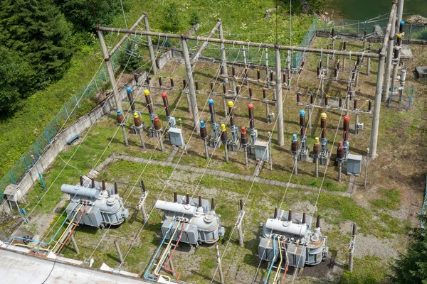 Kraftwerk Mit Transformatoren Und Elektrischer Kupplung Den Bergen — Stockfoto