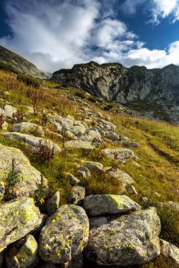 Dağ ve hiking trail pitoresk, yatay