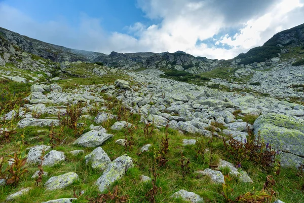 Paysage Pittoresque Avec Chaîne Montagnes Sentier Randonnée — Photo