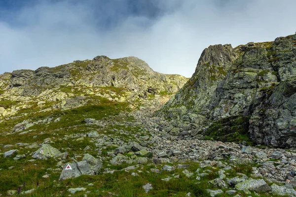 Pittoreska Landskap Med Bergskedjan Och Vandringsled — Stockfoto