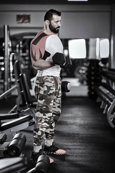 Man Dumbbells Gym Working Out — Stock Photo, Image