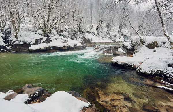 Fiume Con Acque Azzurre Inverno — Foto Stock