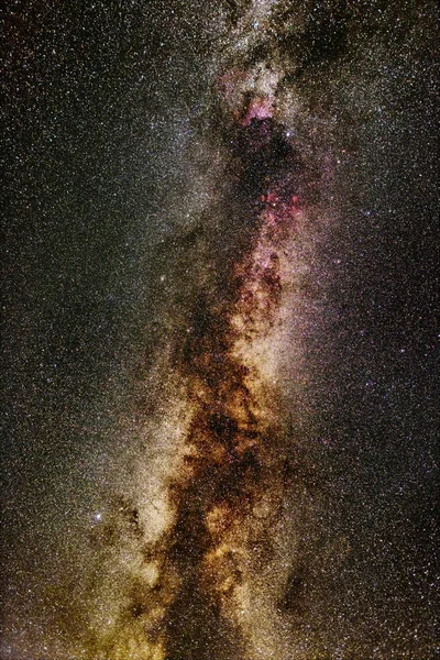 与恒星和银河系的夜景 — 图库照片