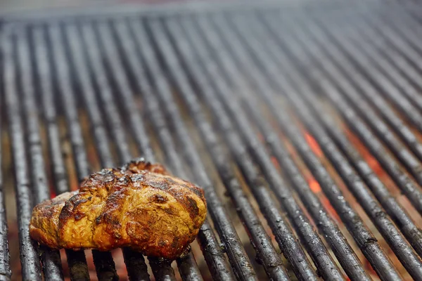 Sertés Nyakát Egyre Grillezett Szabadban — Stock Fotó