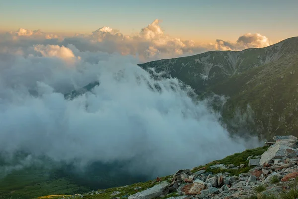 Romanya Parang Dağları Pitoresk Manzara — Stok fotoğraf