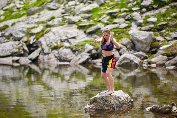 Kickboxer Girl Training Lake Mountains Daytime — Stock Photo, Image