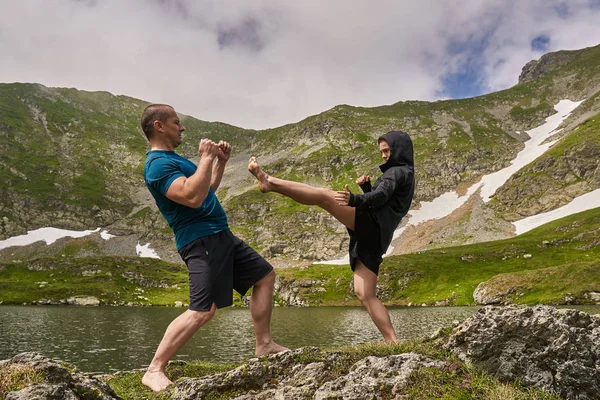 Young Girl Fighter Her Coach Training Mountain Lake — Stock Photo, Image