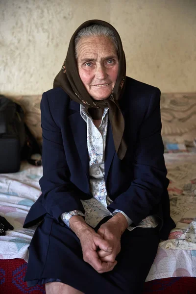 Portrait Old Woman Indoor — Stock Photo, Image