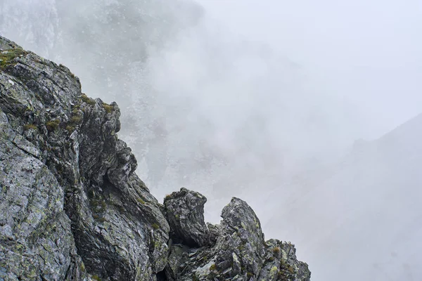 Paisagem Pitoresca Picos Montanha Final Verão — Fotografia de Stock