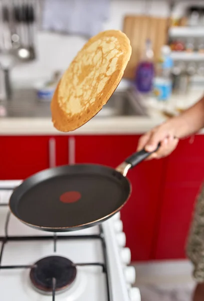 Closeup Woman Flipping Pancake Frying Pan Dexterity — Stock Photo, Image