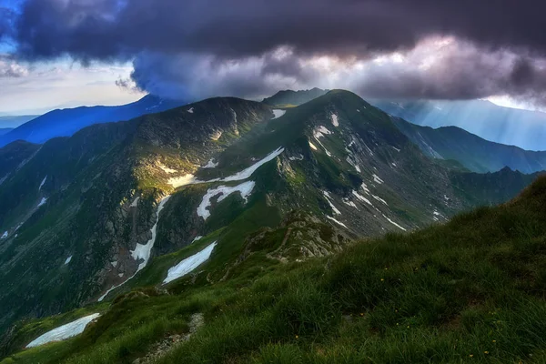 Landschaft Mit Hohen Felsigen Bergen Sommer — Stockfoto