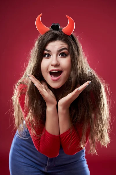 Portrait Rebel Young Lady Red Background — Stock Photo, Image