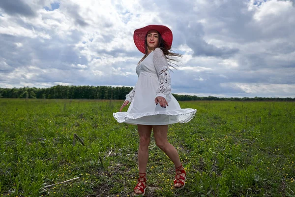 Magnifique Modèle Beauté Robe Été Posant Plein Air Dans Une — Photo