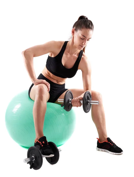 Mujer Atlética Hispana Joven Haciendo Ejercicio Con Mancuernas Sobre Fondo — Foto de Stock